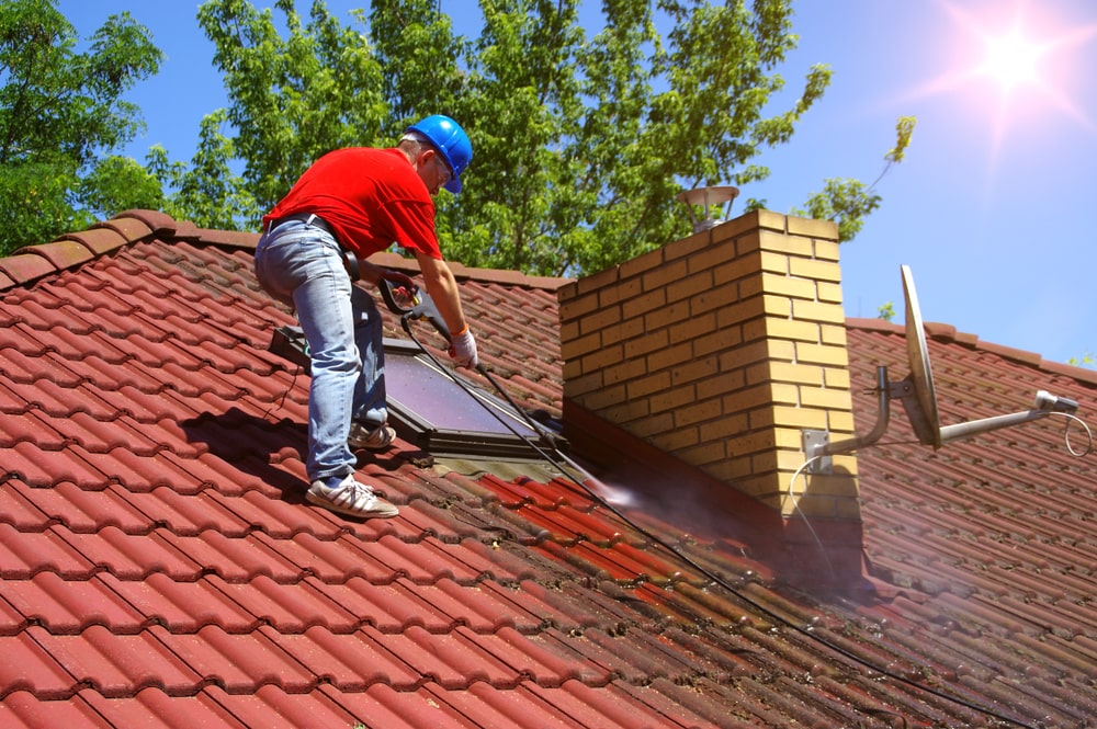 Comment choisir un bon couvreur pour l’entretien de votre toiture ?
